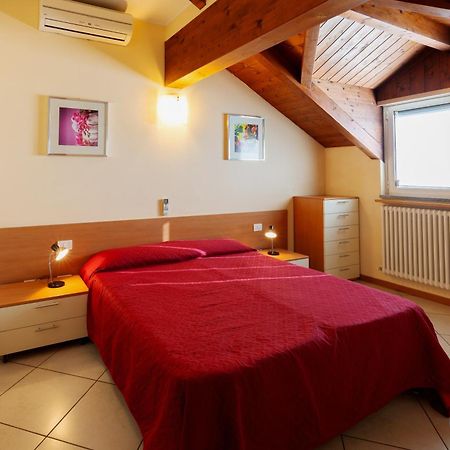 Residenza Il Castello Apartment Sondrio Exterior photo