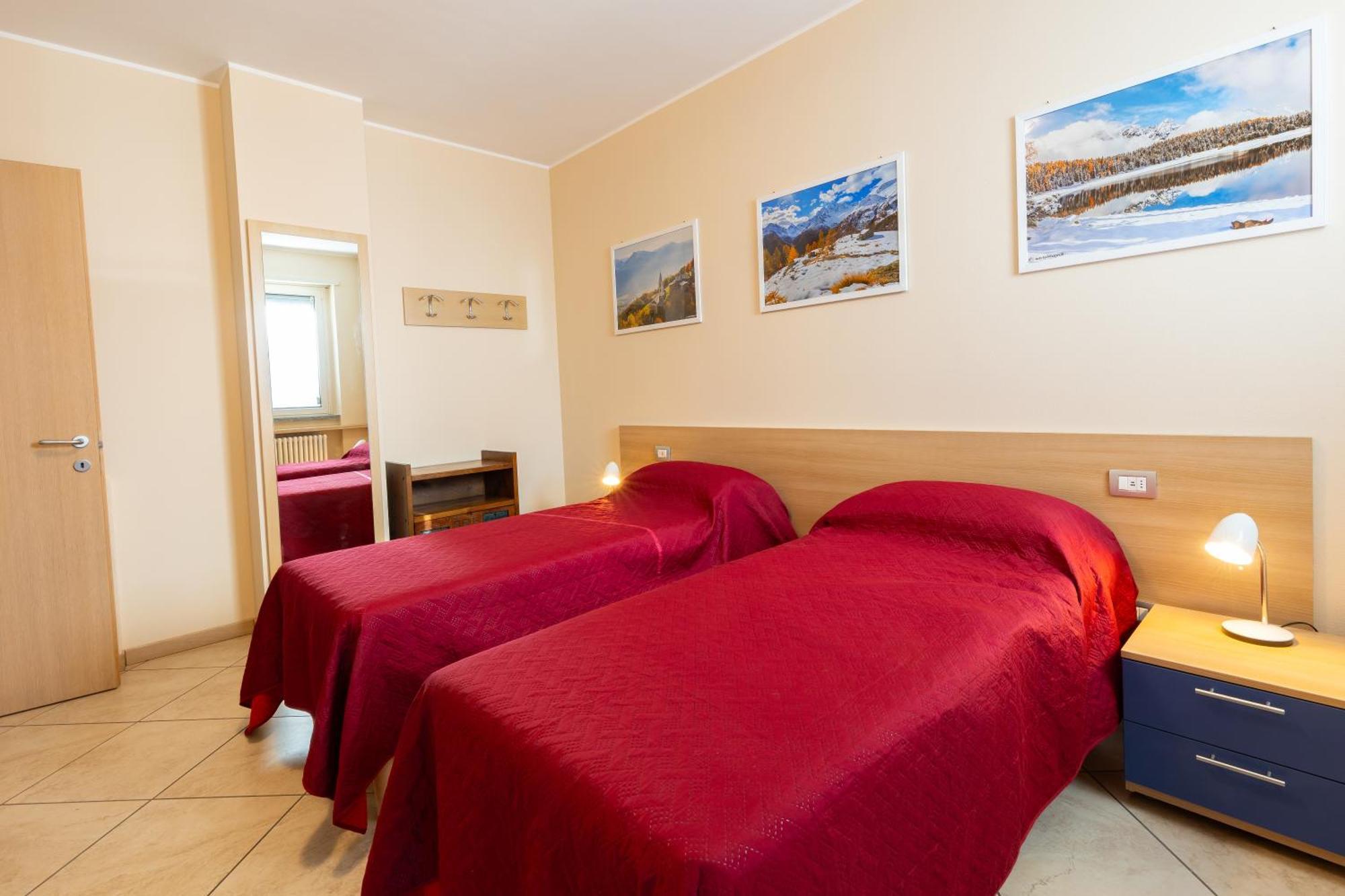 Residenza Il Castello Apartment Sondrio Exterior photo