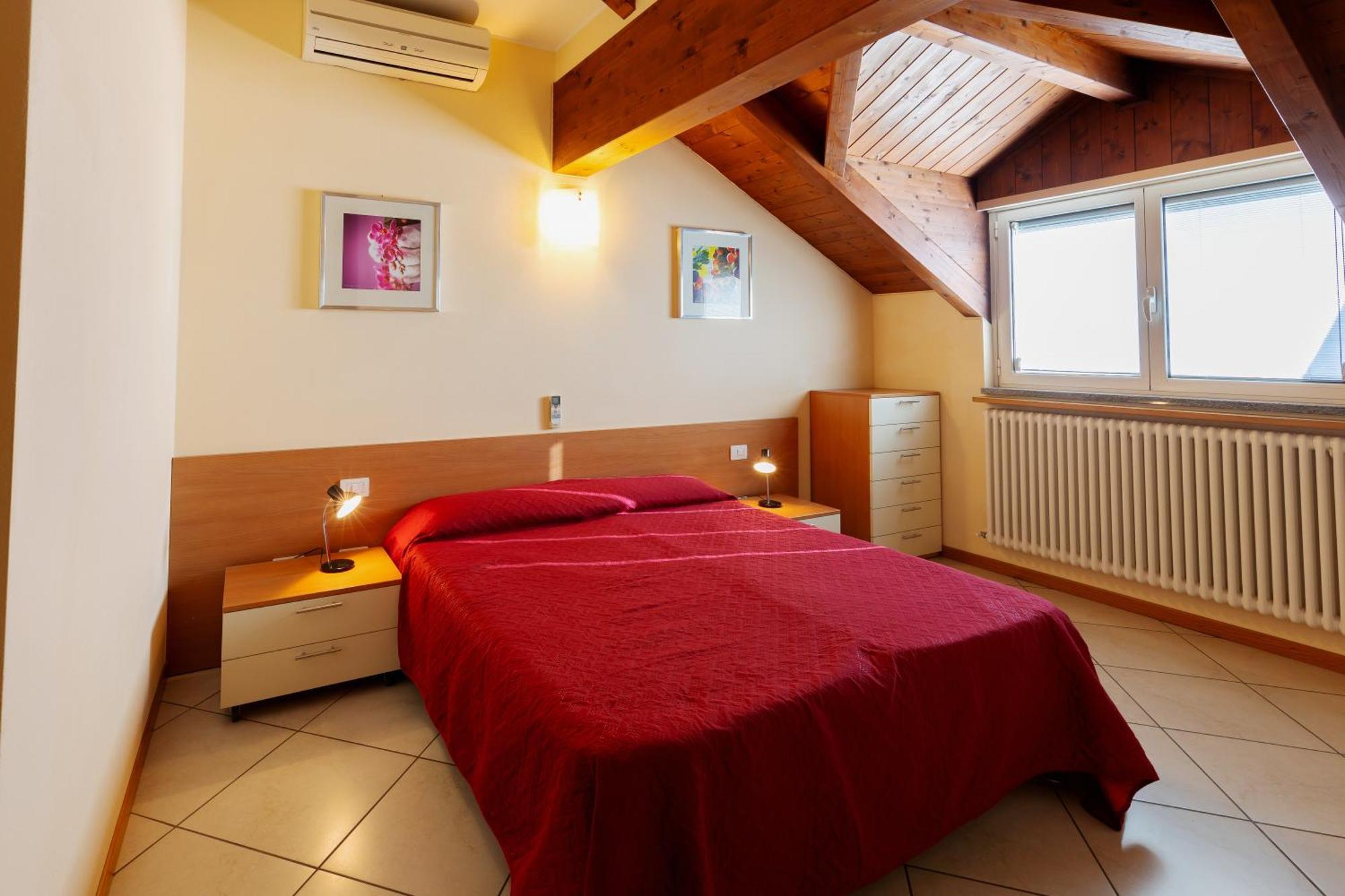 Residenza Il Castello Apartment Sondrio Exterior photo
